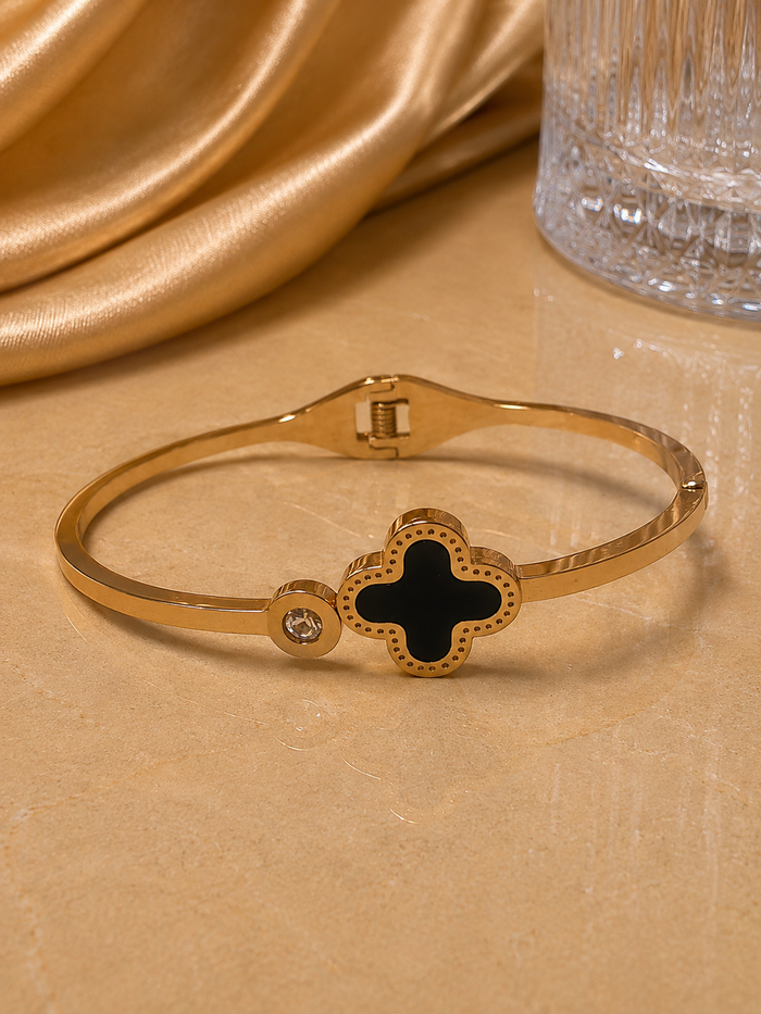 Rose Gold Black Clover Minimal Bangle Bracelet