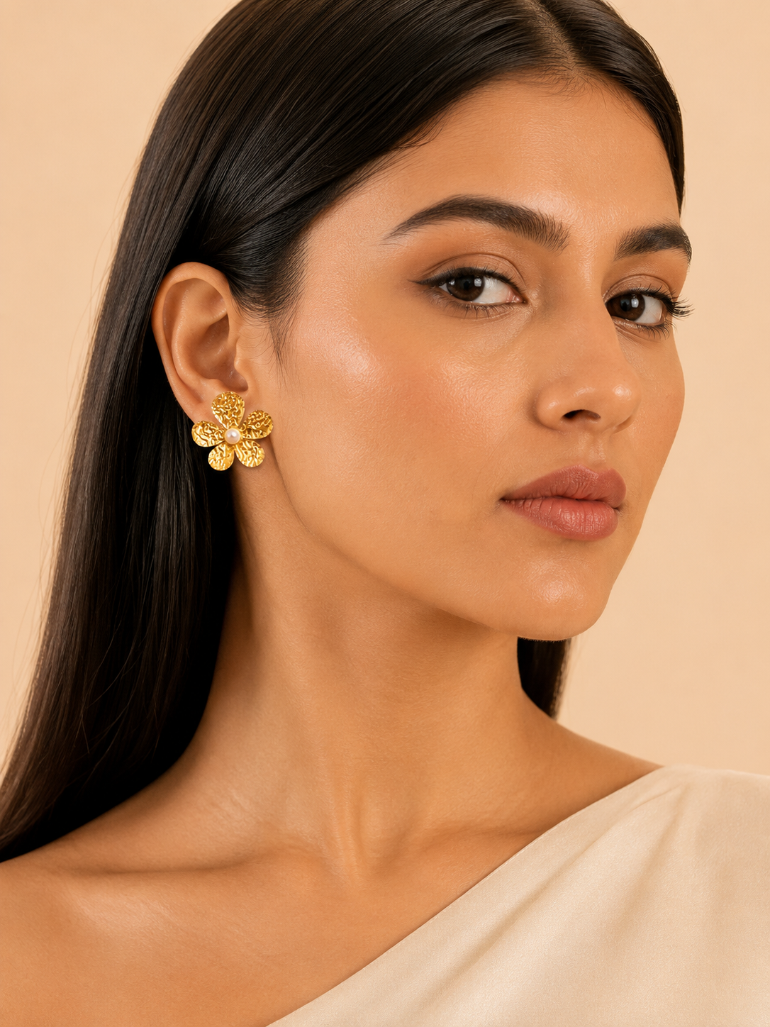 Bloom Pearl Gold Flower Stud Earrings – Anti Tarnish Stainless Steel