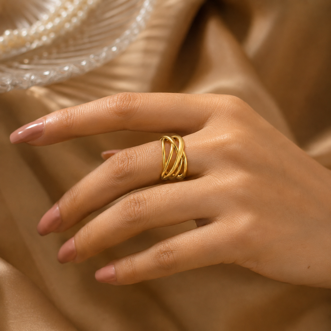 Luxe Intertwined Gold Crossover Statement Ring