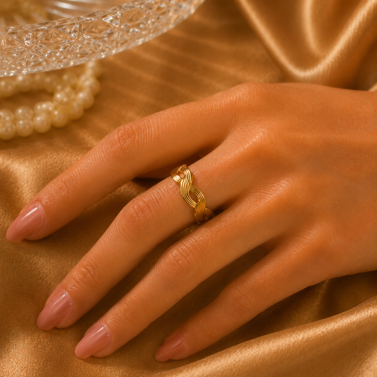 Luxe Infinity Twist Gold Ring for Women