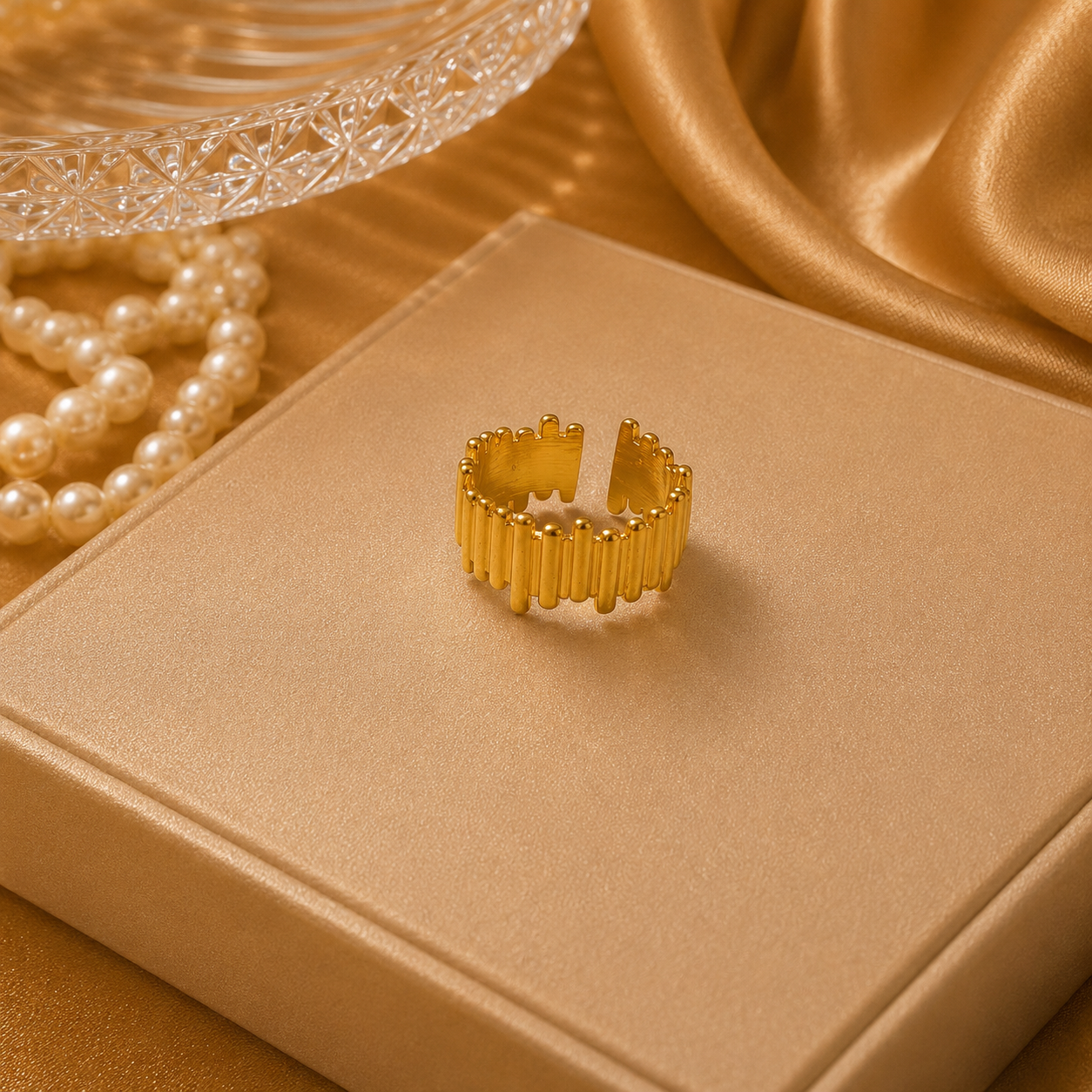 Luxe Ribbed Gold Statement Ring for Women