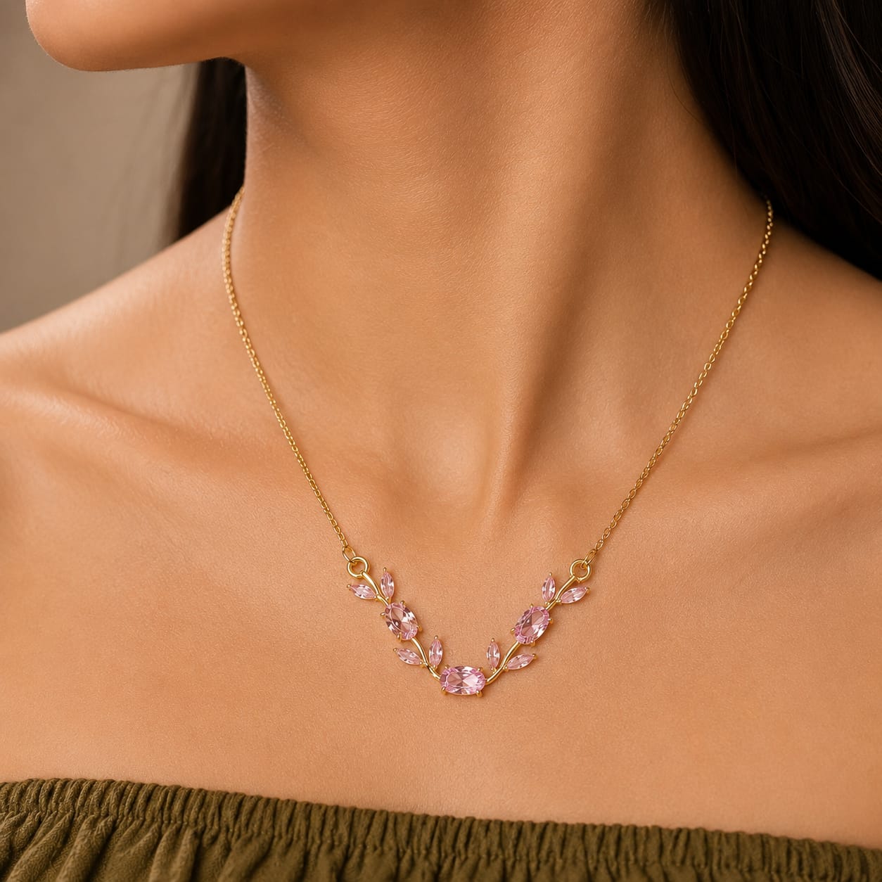 Élysian Vine Necklace – 18K Gold Plated