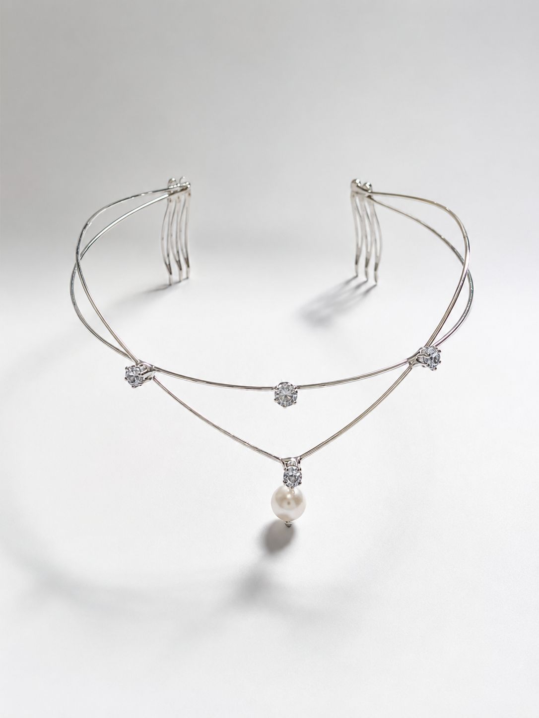 Minimal V stone hairlet (Golden and Silver)
