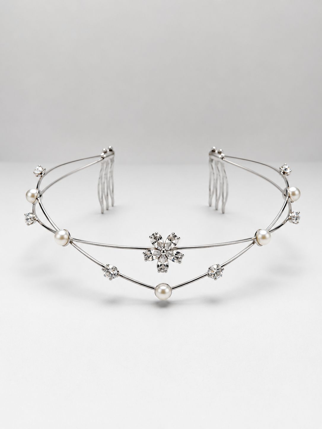 Single flower AD Pearl Hairlet (Golden and silver)