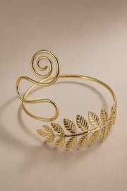 ✨ Enchanted Laurel Arm Cuff — Golden